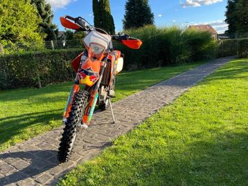 KTM EXC 400 disponible aux enchères