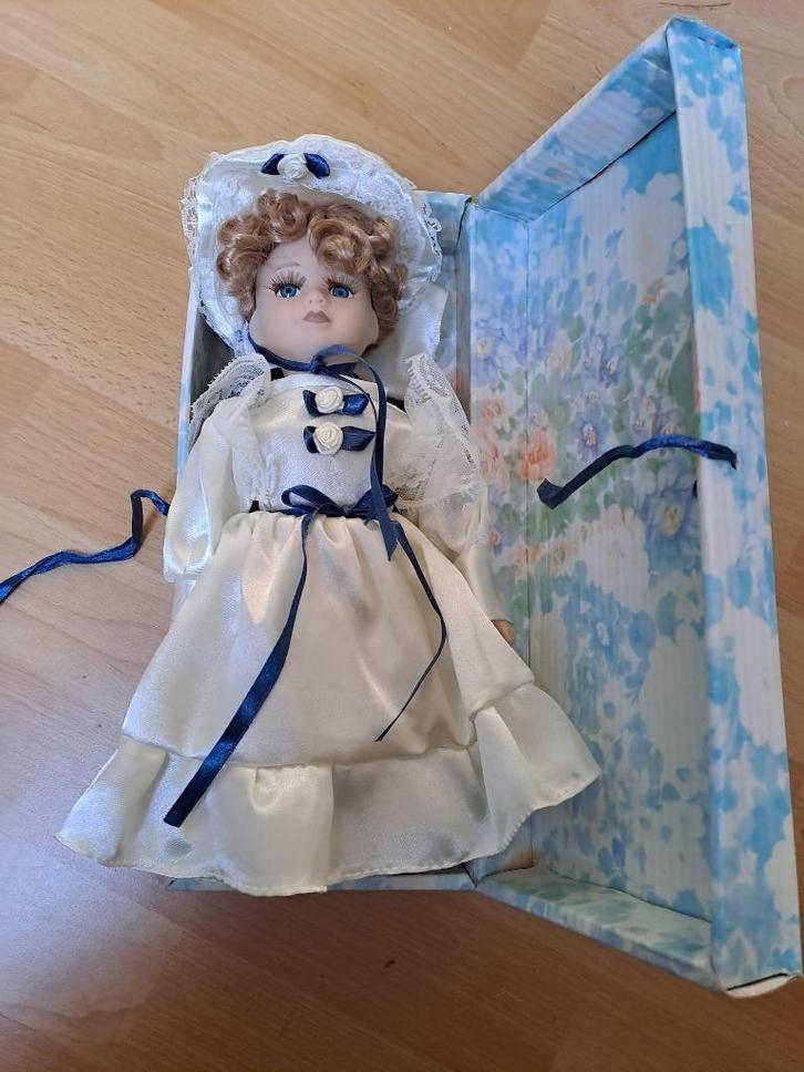 Lot de 3 poupées de collection Vintage, Verzamelen, Poppen, Zo goed als nieuw, Pop, Ophalen of Verzenden