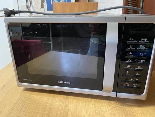combi microgolfoven samsung, Elektronische apparatuur, Microgolfovens, Zo goed als nieuw, Vrijstaand, Combi-microgolfoven, 45 tot 60 cm