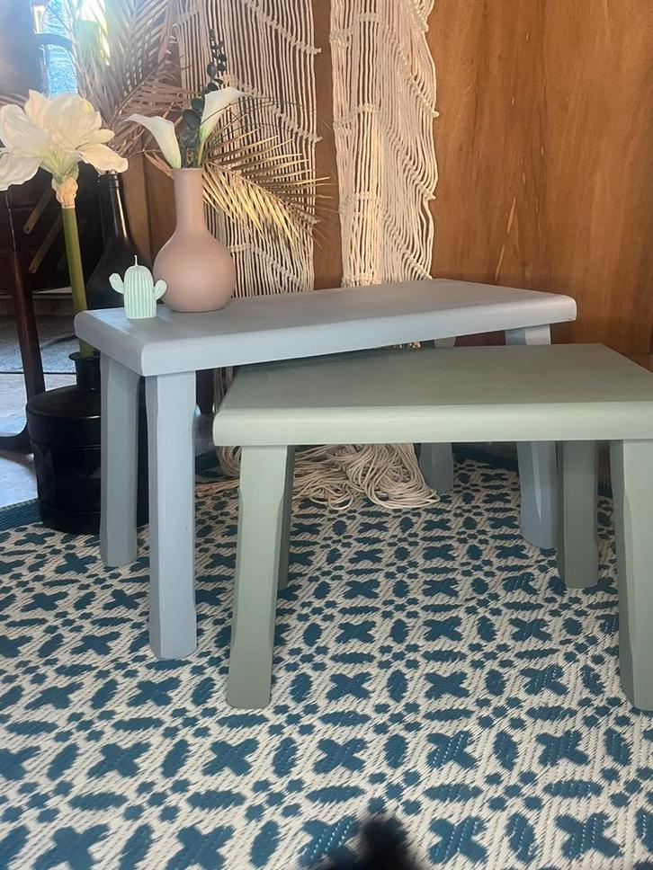 Bijzettafeltjes of plantentafeltjes, Huis en Inrichting, Tafels | Bijzettafels, Zo goed als nieuw, Ophalen