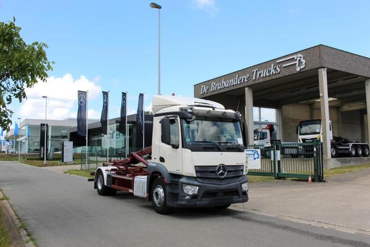 Mercedes 1935 antos 4x2 containerwagen - 2015 - EURO 6, Auto's, Vrachtwagens, Bedrijf, Te koop, Achteruitrijcamera, Radio, Trekhaak