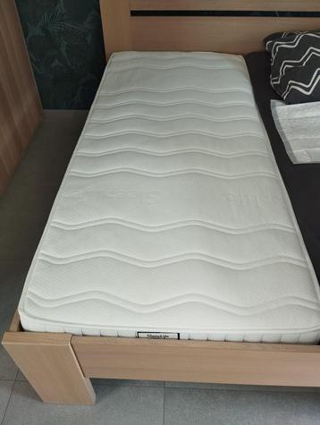 2 Matrassen Sleeplife beschikbaar voor biedingen