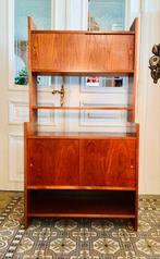 Vintage kast ontworpen door Poul Cadovius, Ophalen