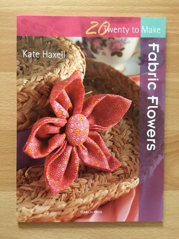 Boek Fabric flowers (Engelstalig) beschikbaar voor biedingen