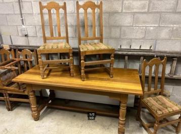 tafel met 6 stoelen beschikbaar voor biedingen