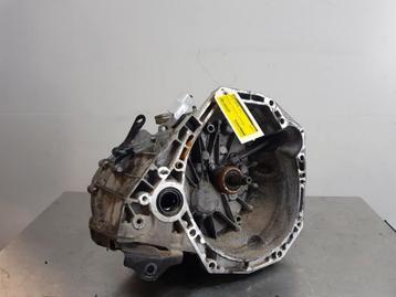 VERSNELLINGSBAK SCHAKEL Clio IV Estate / Grandtour (7R) beschikbaar voor biedingen