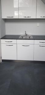 NIEUW MOOI KEUKENBLOK, Ophalen