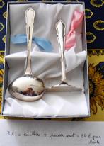 Coffret naissance cuillère oeuf + pousse-met, métal argenté, Enlèvement ou Envoi, Neuf