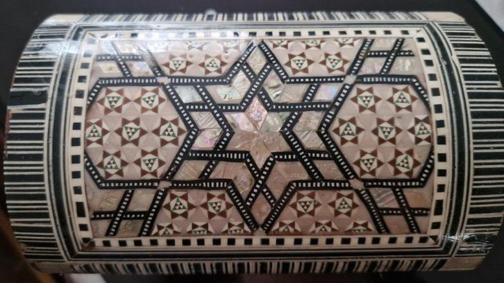 Boîte à bijoux ou autre en bois et nacre, Bijoux, Sacs & Beauté, Bijoux anciens, Enlèvement ou Envoi