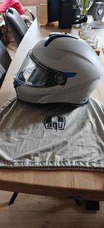 AGV

Tourmodular Frequency motorhelm lichtgrijs mat, Motoren, Ophalen, L, Systeemhelm, AGV