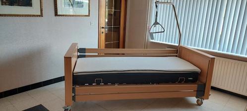 Zorgbed / Hoog-laagbed Burmeier Arminia - praktisch nieuw, Diversen, Verpleegmiddelen, Zo goed als nieuw, Ophalen