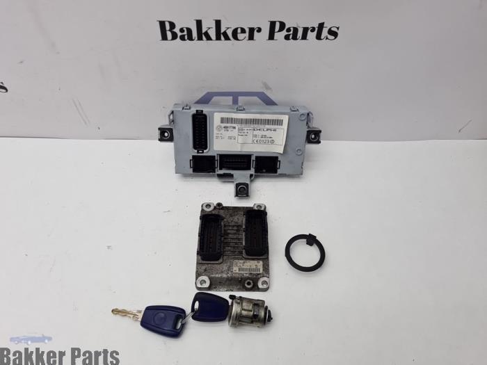 Kit serrure d'un Fiat Punto, Autos : Pièces & Accessoires, Carrosserie & Tôlerie, Fiat, Utilisé, 3 mois de garantie