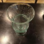 Vase avec cloches typiques de Glashuis « Verrerie de Biot », Enlèvement ou Envoi, Comme neuf, Verre