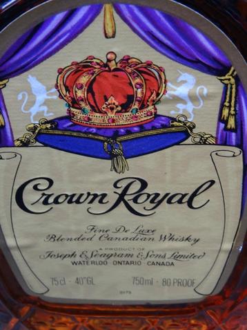 Whisky Crown Royal uit 1977 beschikbaar voor biedingen