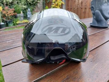 Casque moto  disponible aux enchères