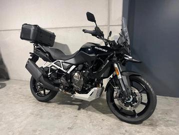 Suzuki DL800 V-strom vol opties en als nieuw (bj 2025) beschikbaar voor biedingen