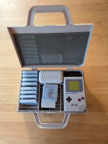 Game boy classic (DMG-01) incl. games en accessoires beschikbaar voor biedingen