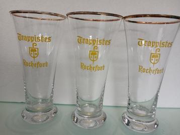 Drie oude TRAPPISTS ROCHEFORT fluitglazen in geel beschikbaar voor biedingen