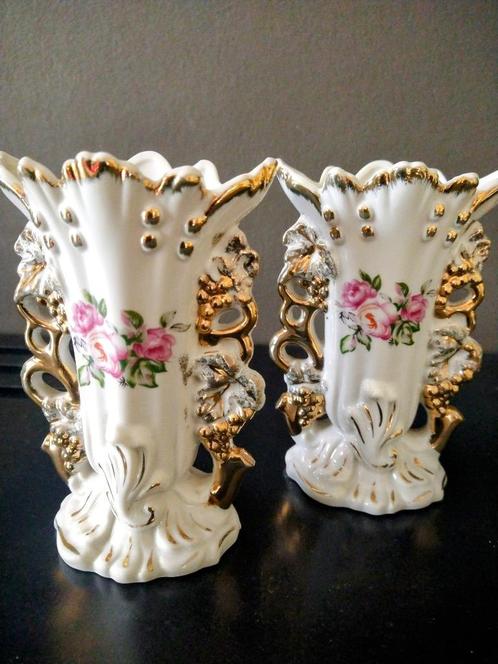Cornetvaasjes - 2 stuks - 13 cm - vintage, Antiek en Kunst, Antiek | Porselein, Ophalen of Verzenden