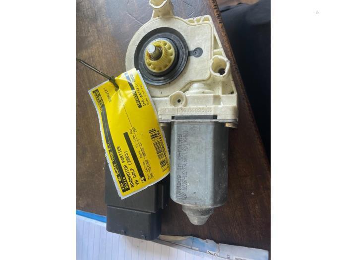 Raammotor Portier van een Volkswagen Golf, Auto-onderdelen, Carrosserie, Volkswagen, Gebruikt, 3 maanden garantie, Ophalen of Verzenden