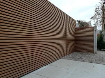Houten tuinwand - Thermowood / Padouk - Tuinafsluitingen beschikbaar voor biedingen