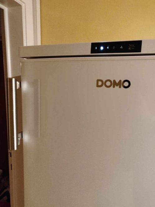Koelkast Domo 135L, Elektronische apparatuur, Koelkasten en IJskasten, Zo goed als nieuw, Zonder vriesvak, 100 tot 150 liter, Ophalen