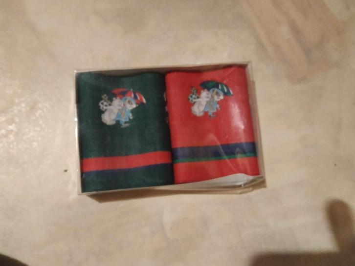 nieuwe doosjes met kinderzakdoekjes, Kinderen en Baby's, Overige Kinderen en Baby's, Nieuw, Ophalen of Verzenden