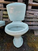 Toilet en bijhorende lavabo. Eventueel ook douchebak, Huis en Inrichting, Ophalen, Gebruikt