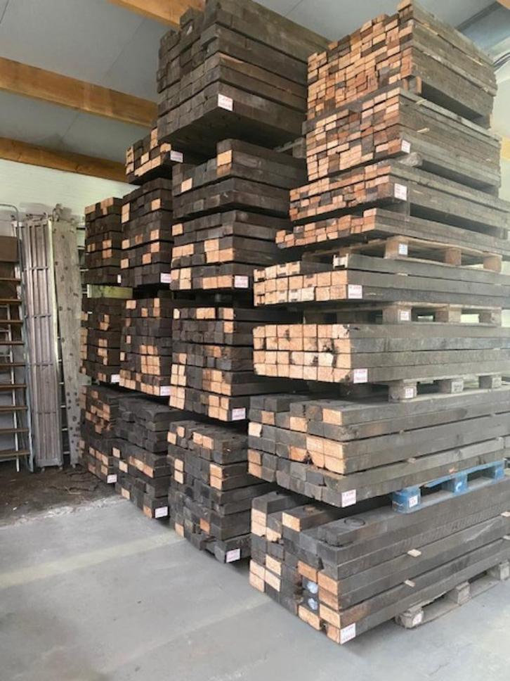 Diverse loten balken 2350 lang, Doe-het-zelf en Bouw, Hout en Planken, Gebruikt, Balk, Grenen, 200 tot 250 cm, 50 mm of meer, Ophalen of Verzenden
