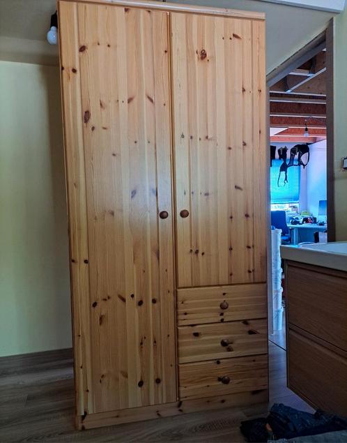 Kleerkast in vol hout, Huis en Inrichting, Kasten | Kleerkasten, Gebruikt, Ophalen