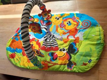 Speelmat/speelboog playgro voor baby beschikbaar voor biedingen