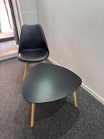 Chaise et table basse, Ophalen, Zo goed als nieuw, Eén