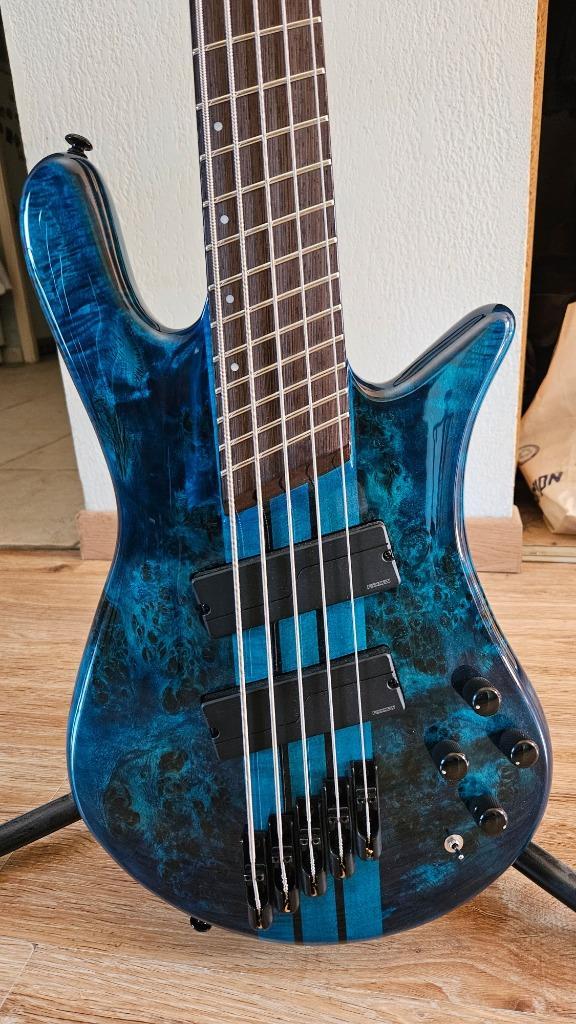 Spector dimension 5 blue, Musique & Instruments, Instruments à corde | Guitares | Basses, Comme neuf, Électrique, 5 cordes, Enlèvement