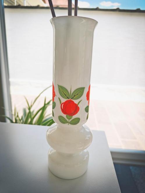 Opaline vaasje rozen, Antiek en Kunst, Antiek | Glaswerk en Kristal, Ophalen of Verzenden