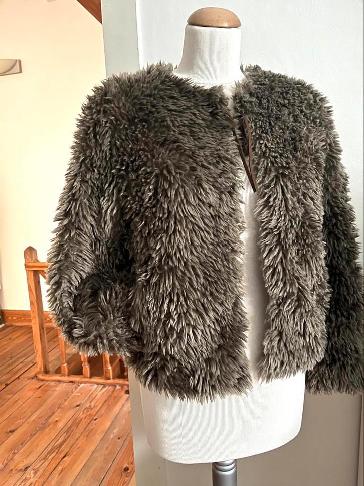Bellerose jas van imitatiebont • T.2, Kleding | Dames, Jassen | Winter, Zo goed als nieuw, Maat 36 (S), Beige, Ophalen of Verzenden