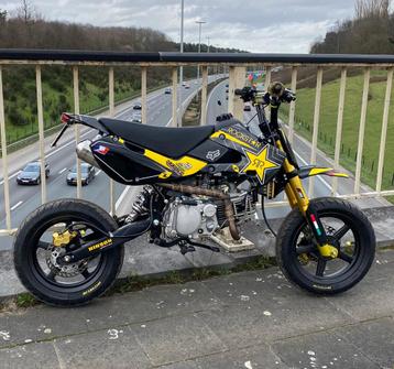 Masai 125 straatlegale pitbike beschikbaar voor biedingen