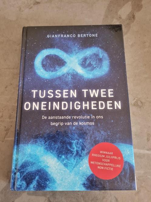 Tussen twee oneindigheden - Gianfranco Bertone, Boeken, Wetenschap, Ophalen of Verzenden
