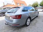 Skoda Superb SW 1.6 CR TDi Style DSG 12300eur + BTW/TVA, Autos, Argent ou Gris, Achat, Euro 6, Entreprise