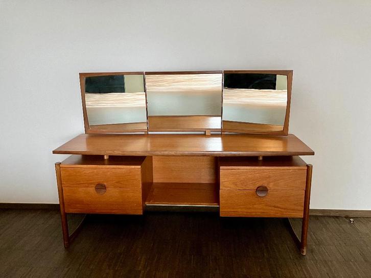 Vintage Scandinavische toilettafel met verstelbare spiegels, Huis en Inrichting, Tafels | Kaptafels, Gebruikt, Minder dan 100 cm