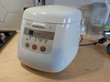 Cuiseur à riz japonais Hitachi rice cooker beschikbaar voor biedingen