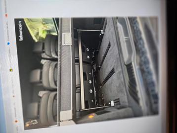 Bagagetafel achteraan op het strand Mercedes V Klasse V 250  beschikbaar voor biedingen