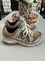 New Balance sneakers 2002R, Ophalen, Overige kleuren, Zo goed als nieuw, Sneakers