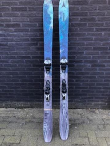 skies Atomic Freestyle beschikbaar voor biedingen