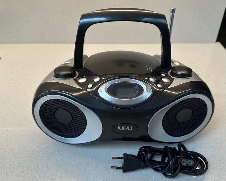 Akai draagbare radio met CD-speler APRC11M, Audio, Tv en Foto, Radio's, Gebruikt, Radio, Met cd-speler, Ophalen