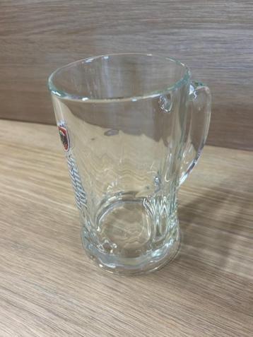 Jupilerglas beschikbaar voor biedingen