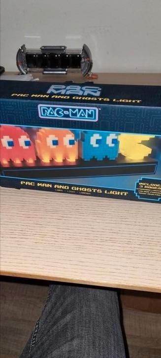 Pac-Man Lampe  beschikbaar voor biedingen