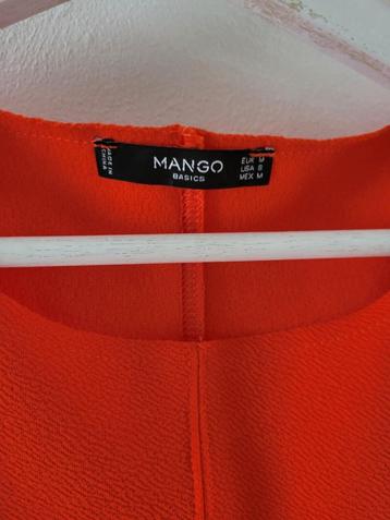 Mango Koraal Topje / Blouse / Hemd 
Maat Is Medium  beschikbaar voor biedingen