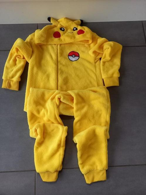 Allerlei verkleedkledij/verkleedkleren, Kinderen en Baby's, Carnavalskleding en Verkleedspullen, Gebruikt, Ophalen of Verzenden