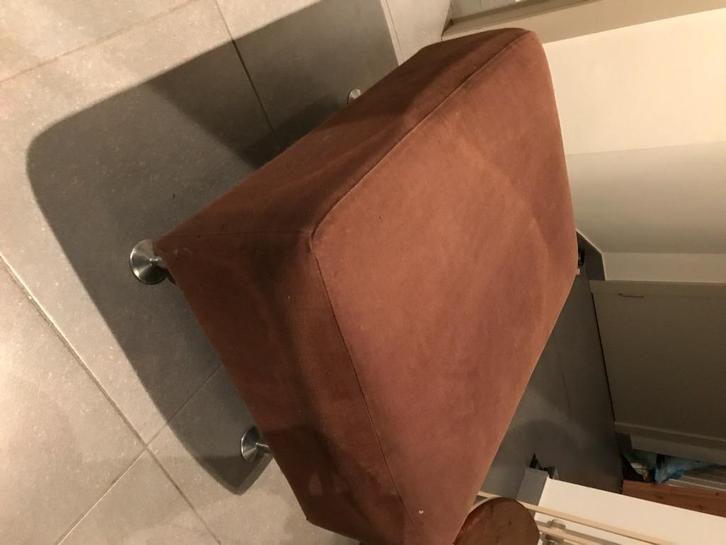 Poef Bruin 71L 52B 38H    µ9z, Huis en Inrichting, Zetels | Voetbanken en poefs, Ophalen of Verzenden
