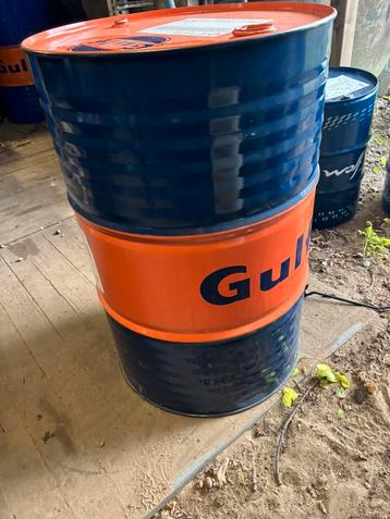 Gulf olievaten 200L beschikbaar voor biedingen